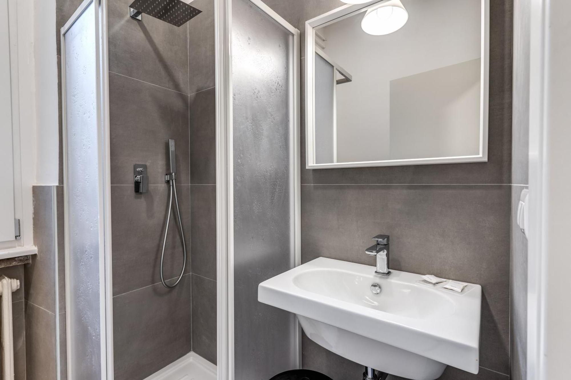 Pmt Apartment Rom